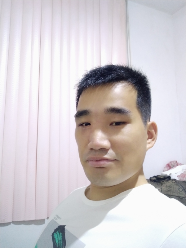 大男孩的第一张照片--长乐征婚网