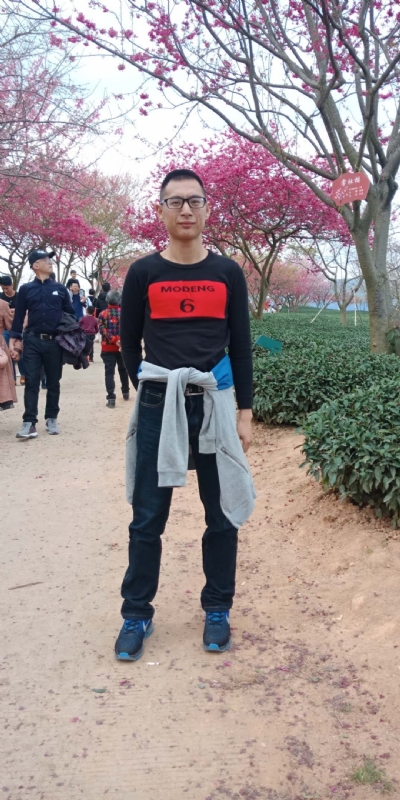 小梁的第二张照片--长乐征婚网