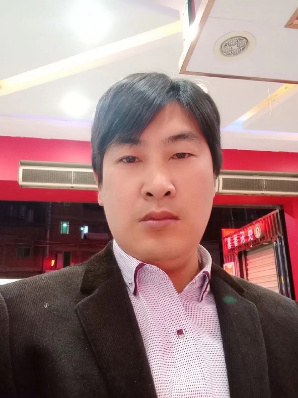 奔跑的第二张照片--长乐征婚网