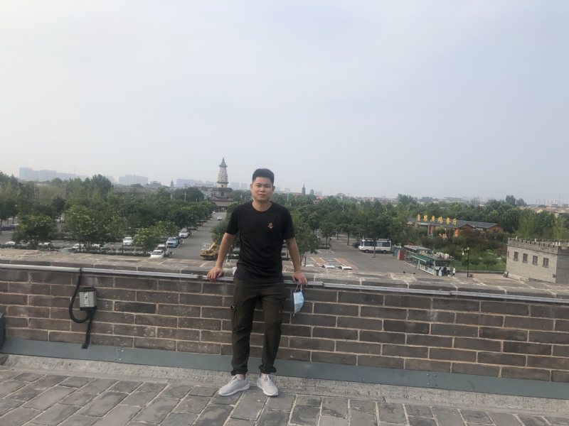 123.向左向右的第一张照片--长乐征婚网