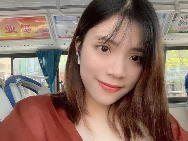 小眼睛的第一张照片--长乐征婚网