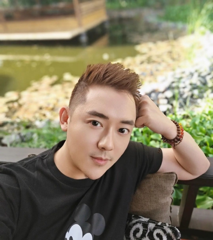 黄家豪的第二张照片--长乐征婚网